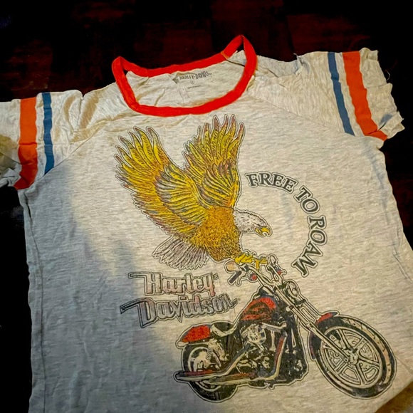 HD T - Picture 2 of 3